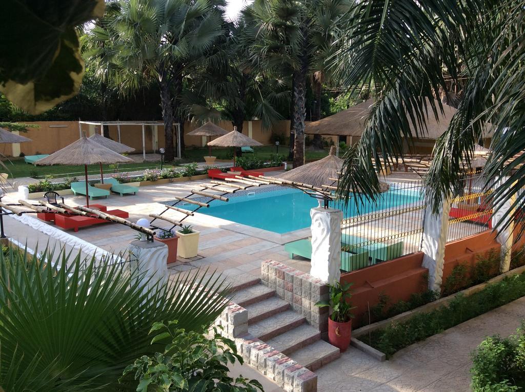 Calabash Apartment-Hotel Kotu Exterior foto